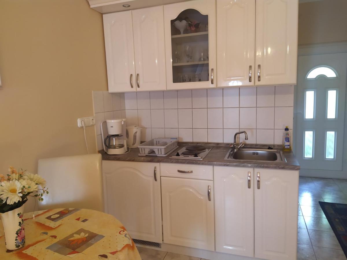 Ildiko Appertements Apartment ซาลาคาโรส ภายนอก รูปภาพ