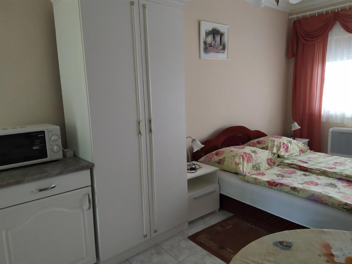 Ildiko Appertements Apartment ซาลาคาโรส ภายนอก รูปภาพ