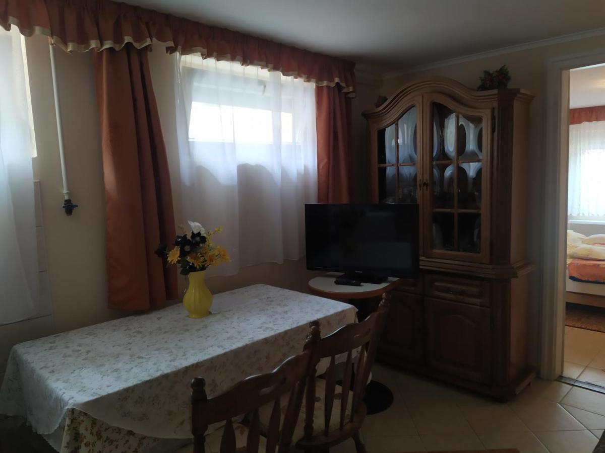Ildiko Appertements Apartment ซาลาคาโรส ภายนอก รูปภาพ
